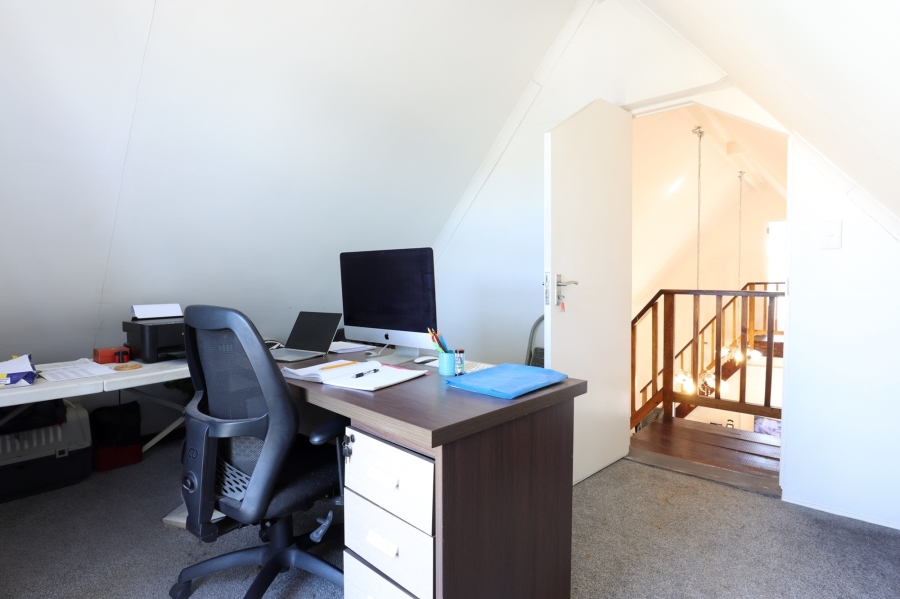 5 Bedroom Property for Sale in Darling Western Cape